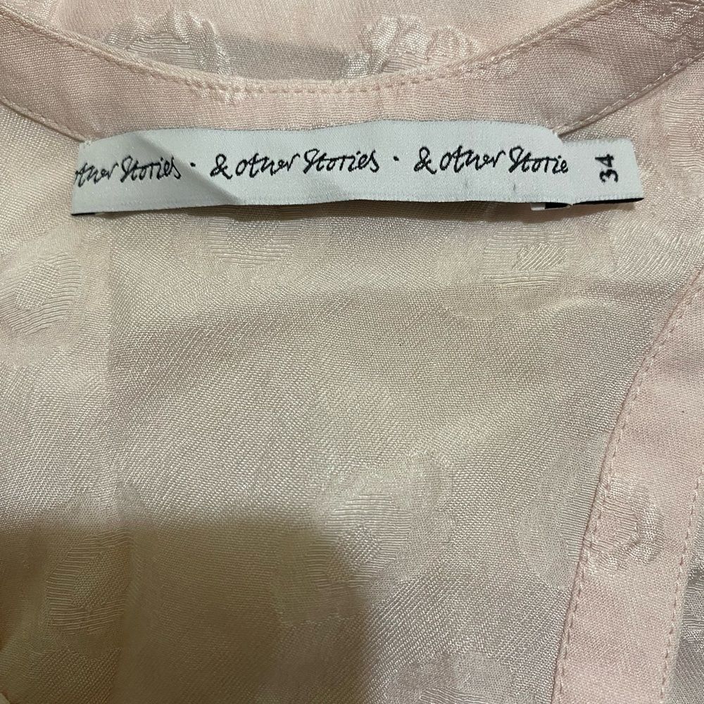 & Other Stories 100% Silk Pale Pink Embroidered Feminine Camisole Croquette - Picture 7 of 10